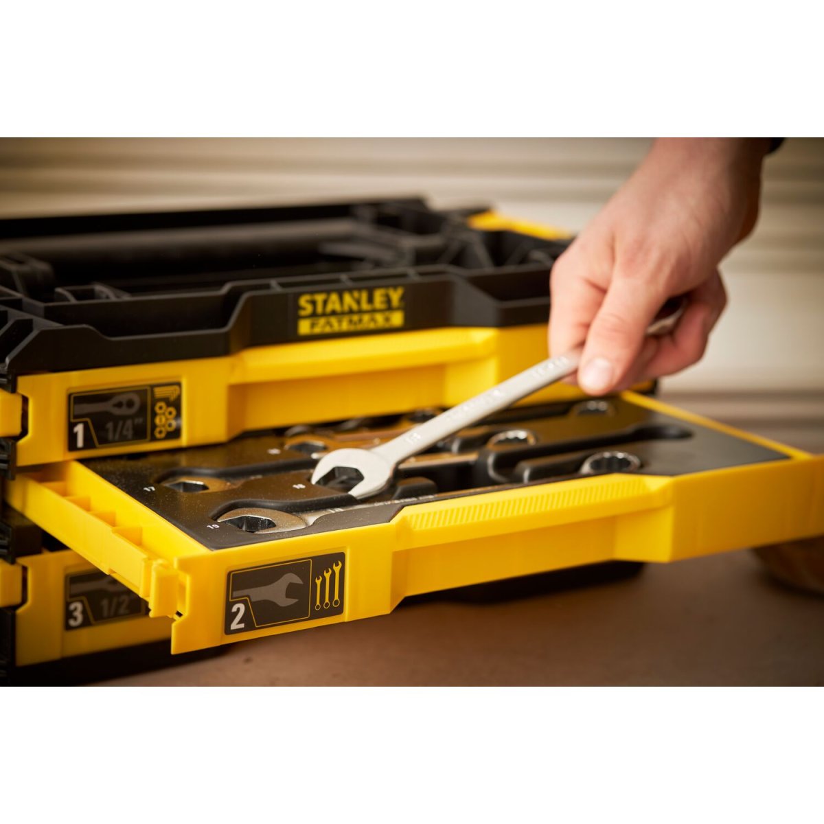 Stanley FMMT98107-1 Juego de cajones PRO-STACK/TSTAK con herramientas – 126 piezas - Imagen 4